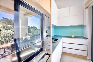 Azure Breeze Artatore