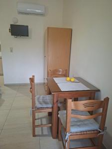 Superior Savvas Apartments by the sea