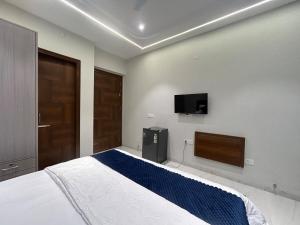 Premium Room Near Airport Couple & Solo Travel
