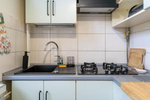 Silesia Urban Comfort Apartment by BookingHost