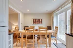 4 Bed in North Sunderland oc-gd0238