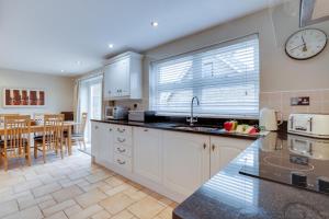 4 Bed in North Sunderland oc-gd0238