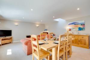 3 Bed in Newton-by-the-Sea oc-gd1294