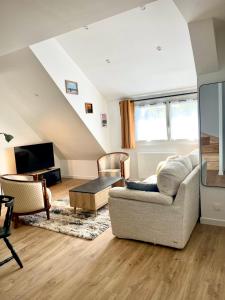 Beautiful 2-Bedroom Duplex in Downtown Auray