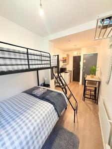 Archway Guest Studios