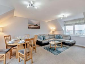 3 Bed in Seahouses oc-cn094