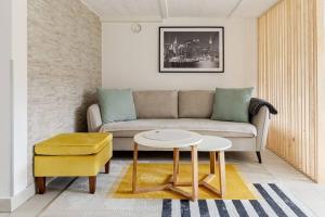 Kattarp Home Cellar - Free Parking & Private Entrance