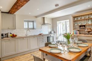 4 Bed in Wroxall oc-o34685