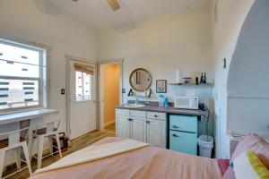 Desert Base Camp! River-View Suite with Trail Access