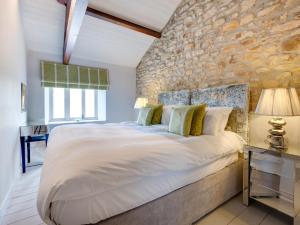 3 Bed in Richmond oc-g0144