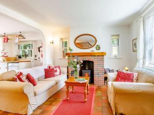 2 Bed in Sway oc-nfl43