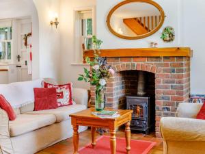 2 Bed in Sway oc-nfl43