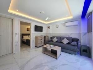 IFI Suites by SDR