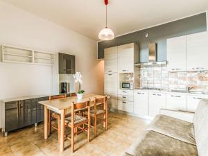Apartment Casa Centrale by Interhome