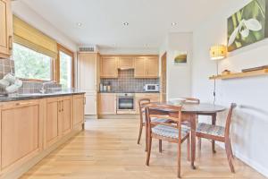 Fell Croft Cottage, Lake District cottage near lake in Coniston