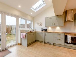 2 Bed in Bamburgh oc-90879