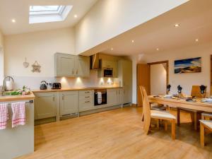 2 Bed in Bamburgh oc-90879