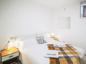 Apartment Residenza Agrifoglio-15 by Interhome