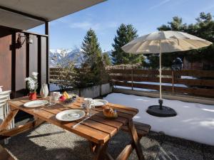 Apartment Centaure B RI 1 by Interhome