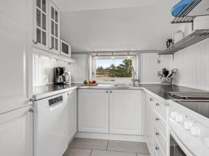 Holiday Home Kenny - 1-2km from the sea by Interhome