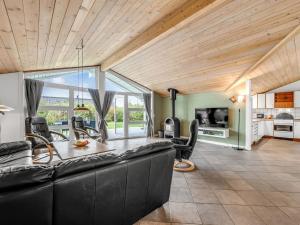 Holiday Home Ingbritt - 700m to the fjord by Interhome