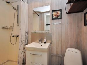 Apartment Ingeborre - 100m to the fjord by Interhome
