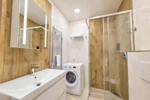 Karlova Twelve Deluxe Apartments