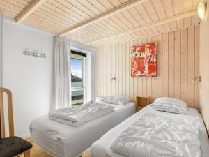 Holiday Home Hilmer - 180m from the sea by Interhome