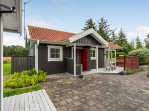 Holiday Home Thine - 800m from the sea by Interhome