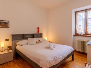 Apartment Arcobaleno House GardaLake by Interhome