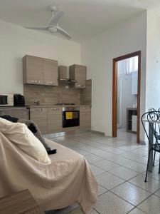 Veranda Privata e BBQ -Comfort Moderno per 4 La Caletta