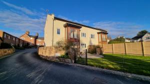 5 Bedroom Home Sleeps 10 Nr Royal Liverpool Golf