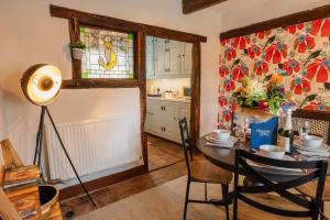 Gem of a cottage Close to Chester Chester Zoo