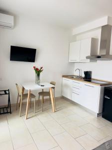 Elyas Guest House img12