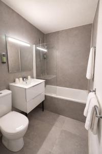 Logis Hôtel Restaurant Les Fontaines