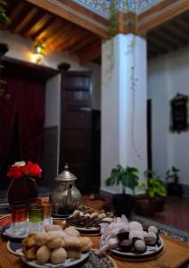hostel four seasons
