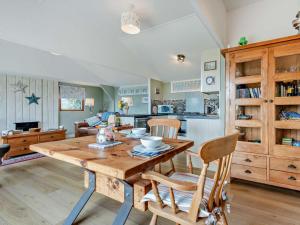 1 Bed in Swanage oc-dc206