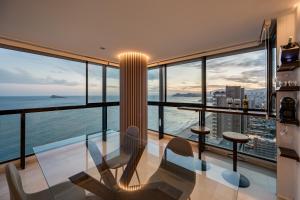 Primera línea Playa Levante Piso 21 Vistas infinitas al mar y montaña