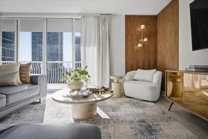 Brickell Bayfront Oasis Stunning Views Pool Gym