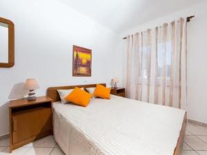 Apartment Wohnung in Pjescana mit gemeinschaftlichem Pool by Interhome
