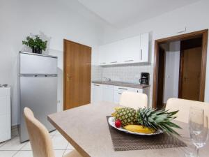 Apartment mit Pool by Interhome