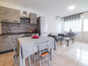 Holiday Home Paolos Trullo im Herzen der Landschaft by Interhome