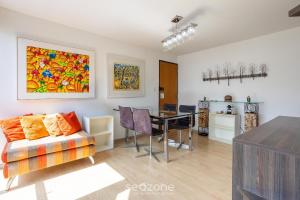 Apto em Cond. c Piscina no Campo Belo BBE0033