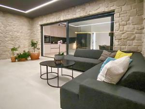 Apartment Villa 5 by Interhome