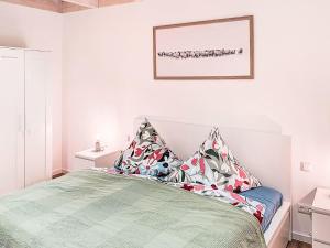 Apartment Hundegutshof-3 by Interhome