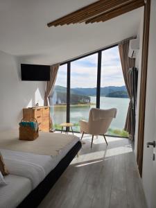 Moon Lake Bicaz - Casa Oia