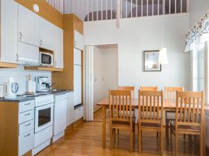 Holiday Home Point vale 1 as 7 by Interhome