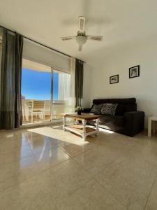 Sunny Holidays Benalbeach