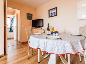 Apartment Les Sylvestres-8 by Interhome