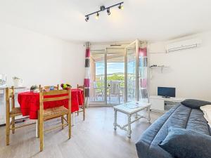 Studio Le Saint François-4 by Interhome